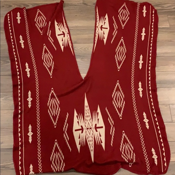 Cozy wrap sweater/poncho - Picture 3 of 4